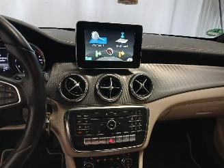 Mercedes Cla-klasse CLA Shooting Brake (117.9) Combi 1.6 CLA-200 16V (M270.910) [115kW]  (=
01-2015/03-2019) picture 19