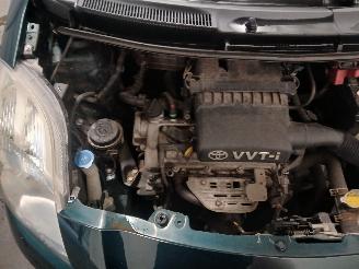 Toyota Yaris Yaris II (P9) Hatchback 1.3 16V VVT-i (2SZFE) [64kW]  (08-2005/11-2010=
) picture 25