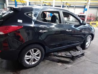 Hyundai Ix35 iX35 (LM) SUV 1.6 GDI 16V (G4FD(Euro 4)) [99kW]  (11-2010/09-2015) picture 3
