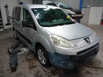 Peugeot Partner Partner/Ranch (GC/GF/GG/GJ/GK) Van 1.6 HDI 90 16V (DV6AUTED4(9HX)) [66=
kW]  (04-2008/...) picture 2