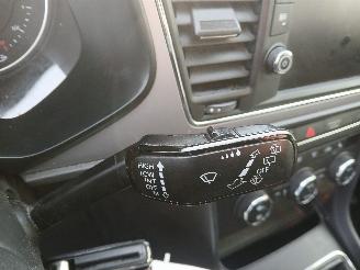 Seat Leon Leon ST (5FF) Combi 5-drs 1.6 TDI 16V (DDYA) [85kW]  (11-2016/08-2020)= picture 14