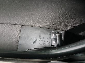 Opel Astra Astra J Sports Tourer (PD8/PE8/PF8) Combi 1.4 Turbo 16V (A14NEL(Euro 5=
)) [88kW]  (10-2010/10-2015) picture 13