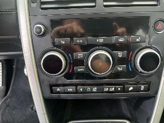 Land Rover Discovery Discovery Sport (LC) Terreinwagen 2.0 TD4 180 16V (204DTD(AJ20D4)) [13=
2kW]  (06-2015/...) picture 17