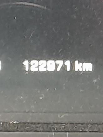 Land Rover Discovery Discovery Sport (LC) Terreinwagen 2.0 TD4 180 16V (204DTD(AJ20D4)) [13=
2kW]  (06-2015/...) picture 2