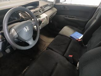 Honda Fr-v FR-V (BE) MPV 1.7 16V (D17A2) [92kW]  (02-2005/12-2006) picture 14