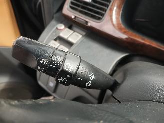 Honda Fr-v FR-V (BE) MPV 2.0 16V (K20A9) [110kW]  (02-2005/12-2006) picture 14