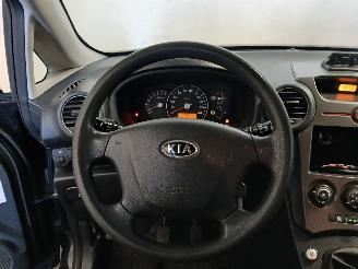 Kia Carens Carens III (FG) MPV 2.0i CVVT 16V (G4KA) [106kW]  (09-2006/06-2013) picture 19