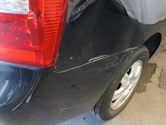 Kia Carens Carens III (FG) MPV 2.0i CVVT 16V (G4KA) [106kW]  (09-2006/06-2013) picture 26