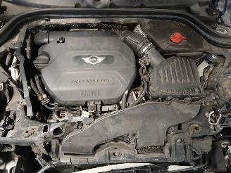 Mini Mini Mini (F56) Hatchback 3-drs 1.5 12V One D (B37C15A) [70kW]  (03-2014/..=
=2E) picture 26