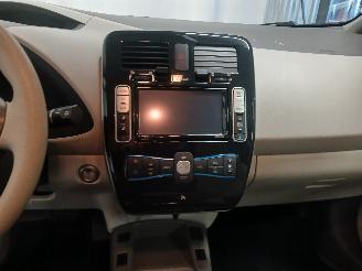 Nissan Leaf Leaf (ZE0) Hatchback Leaf (EM61) [80kW]  (11-2010/12-2017) picture 16