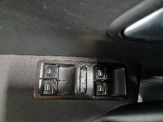 Volkswagen Polo Polo V (6R) Hatchback 1.2 TDI 12V BlueMotion (CFWA(Euro 5)) [55kW]  (1=
0-2009/05-2014) picture 12