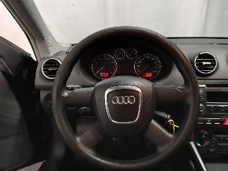 Audi A3 A3 Sportback (8PA) Hatchback 5-drs 1.8 TFSI 16V (BYT) [118kW]  (11-200=
6/03-2013) picture 20