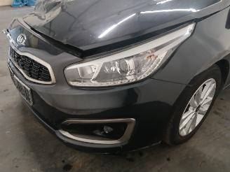 Kia Cee d Cee'd Sportswagon (JDC5) Combi 1.6 GDI 16V (G4FD) [99kW]  (09-2012/12-=
2018) picture 19