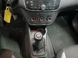 Fiat Punto Punto III (199) Hatchback 0.9 TwinAir (312.A.2000) [63kW]  (03-2012/..=
=2E) picture 19