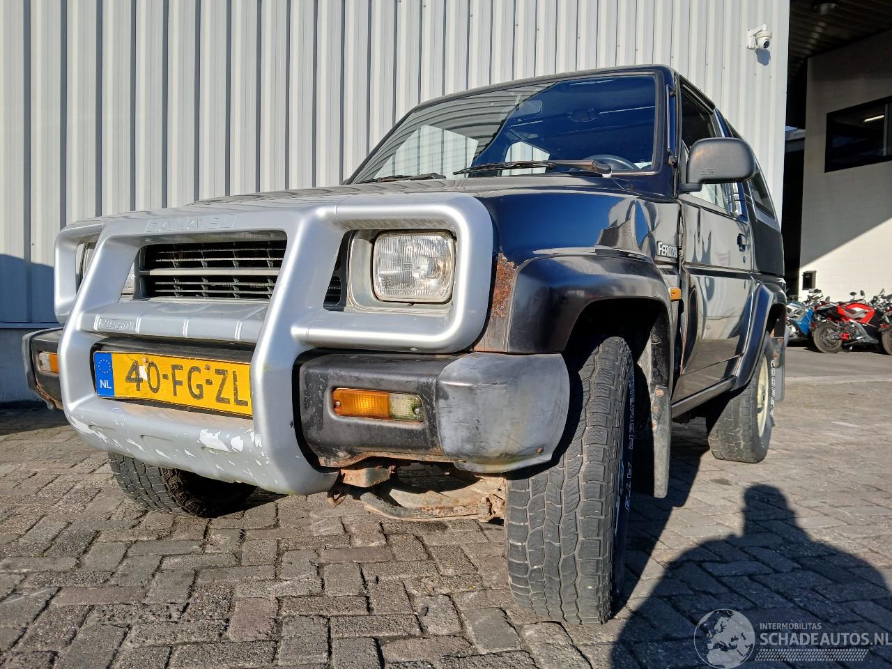 Daihatsu Feroza Feroza Soft Top (F300) Terreinwagen 1.6 DX,EL,SE 16V (HD-E) [70kW]  (1=
0-1988/12-1997)