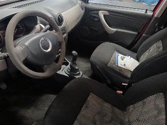 Dacia Sandero Sandero I (BS) Hatchback 1.4 (K7J-710(K7J-A7)) [55kW]  (06-2008/12-201=
2) picture 13