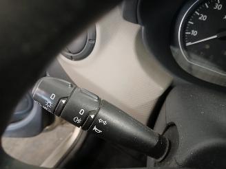 Dacia Sandero Sandero I (BS) Hatchback 1.2 16V (D4F-732(D4F-F7)) [55kW]  (11-2008/12=
-2012) picture 15