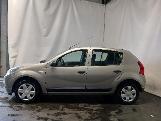 Dacia Sandero Sandero I (BS) Hatchback 1.2 16V (D4F-732(D4F-F7)) [55kW]  (11-2008/12=
-2012) picture 4