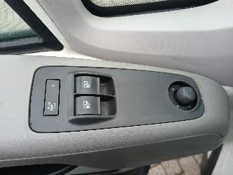 Peugeot Boxer Boxer (U9) Van 2.2 HDi 120 Euro 4 (22DT(4HU)) [88kW]  (04-2006/12-2016=
) picture 12