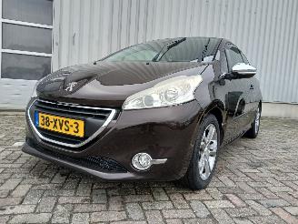 Avarii autoturisme Peugeot 208 208 I (CA/CC/CK/CL) Hatchback 1.6 HDi 115 16V (DV6C(9HD)) [84kW]  (03-=
2012/12-2019) 2012/9