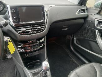 Peugeot 208 208 I (CA/CC/CK/CL) Hatchback 1.6 HDi 115 16V (DV6C(9HD)) [84kW]  (03-=
2012/12-2019) picture 16