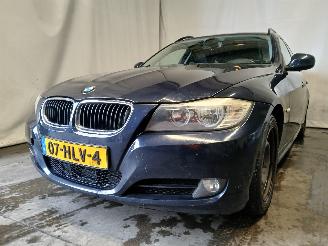 krockskadad bil auto BMW 3-serie 3 serie Touring (E91) Combi 318i 16V (N43-B20A) [105kW]  (05-2007/05-2=
012) 2009/1