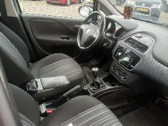 Fiat Punto Grande Punto (199) Hatchback 1.3 JTD Multijet 16V VGT (199.B.4000(Euro=
 5)) [62kW]  (04-2010/...) picture 7