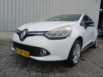 Auto incidentate Renault Clio Clio IV Estate/Grandtour (7R) Combi 5-drs 0.9 Energy TCE 90 12V (H4B-4=
00(H4B-A4)) [66kW]  (01-2013/08-2021) 2014/4