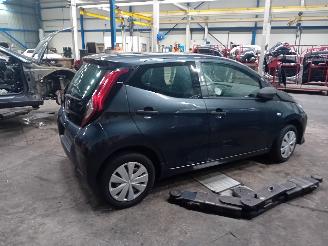 Toyota Aygo Aygo (B40) Hatchback 1.0 12V VVT-i (1KR-FE) [53kW]  (03-2018/...) picture 3