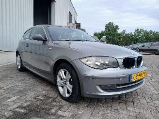 BMW 1-serie 1 serie (E81) Hatchback 3-drs 116i 1.6 16V (N43-B16A) [90kW]  (03-2007=
/12-2011) picture 6