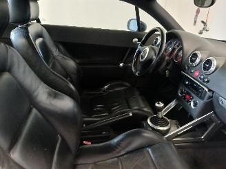 Audi TT TT (8N3) Coupé 1.8 20V Turbo (AUQ) [132kW]  (10-1998/10-2006) picture 9