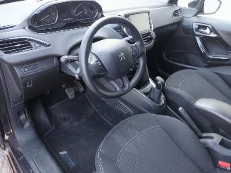 Peugeot 208 208 I (CA/CC/CK/CL) Hatchback 1.2 Vti 12V PureTech 82 (EB2F(HMZ)) [60k=
W]  (03-2012/12-2019) picture 11