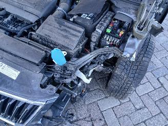 Skoda Superb Superb (3V3) Liftback 1.8 TSI 16V (CJSA) [132kW]  (03-2015/06-2024) picture 25