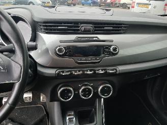 Alfa Romeo Giulietta Giulietta (940) Hatchback 1.4 TB 16V (940.B.7000) [88kW]  (04-2010/12-=
2020) picture 19