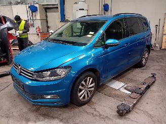 Vrakbiler auto Volkswagen Touran Touran (5T1) MPV 1.6 TDI SCR BlueMotion Technology (DGDA) [85kW]  (05-=
2016/12-2021) 2017/3