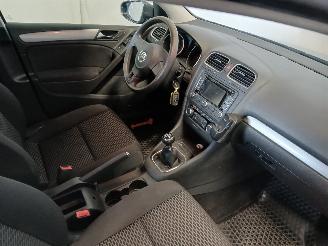 Volkswagen Golf Golf VI (5K1) Hatchback 1.6 TDI 16V (CAYC(Euro 5)) [77kW]  (02-2009/11=
-2012) picture 9