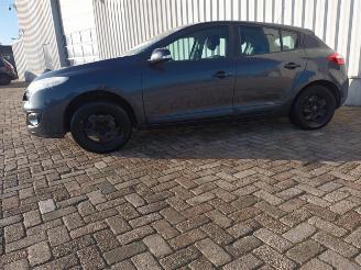 Renault Mégane Megane III Berline (BZ) Hatchback 5-drs 1.2 16V TCE 115 (H5F-400(H5F-A=
4)) [85kW]  (03-2012/02-2016) picture 2