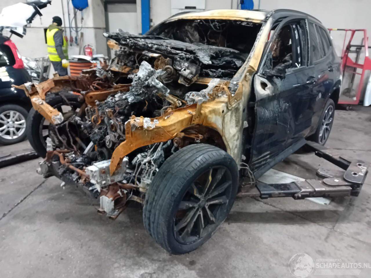 BMW X3 X3 (G01) SUV xDrive 20i 2.0 TwinPower Turbo 16V (B48-B20A) [135kW]  (1=
2-2017/...)