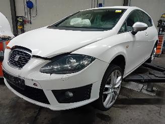 Coche siniestrado Seat Leon Leon (1P1) Hatchback 5-drs 1.8 TSI 16V (CDAA) [118kW]  (06-2007/12-201=
2) 2012/11