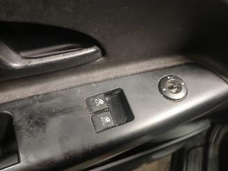 Kia Cee d Cee'd Sporty Wagon (EDF) Combi 1.4 16V (G4FA) [66kW]  (07-2009/12-2012=
) picture 13