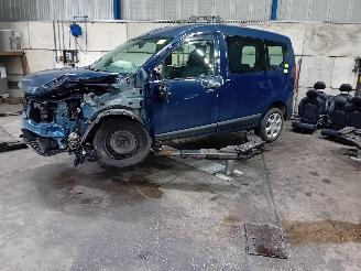 Salvage car Dacia Dokker Dokker (0S) MPV 1.2 TCE 16V (H5F-410(H5F-F4)) [85kW]  (07-2015/12-2021=
) 2017/9