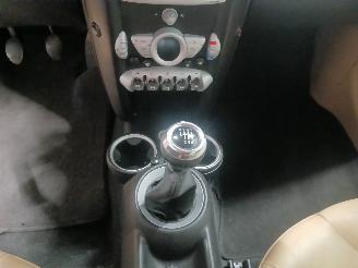 Mini Clubman Clubman (R55) Combi 1.6 16V Cooper (N12-B16A) [88kW]  (10-2007/12-2013=
) picture 16