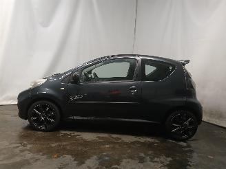 Peugeot 107 107 Hatchback 1.0 12V (384F(1KR)) [50kW]  (06-2005/05-2014) picture 3