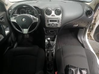 Alfa Romeo MiTo MiTo (955) Hatchback 1.3 JTDm 16V Eco (199.B.4000) [62kW]  (01-2011/12=
-2015) picture 11