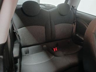 Mini Mini Mini (R56) Hatchback 1.6 16V Cooper (N12-B16A) [88kW]  (10-2006/02-201=
2) picture 10