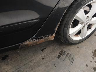 Honda Fr-v FR-V (BE) MPV 2.0 16V (K20A9) [110kW]  (02-2005/12-2006) picture 28