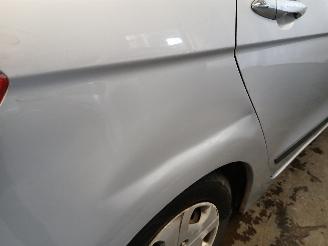 Honda Fr-v FR-V (BE) MPV 1.7 16V (D17A2) [92kW]  (02-2005/12-2006) picture 26