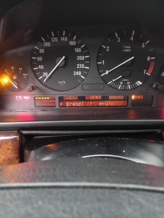 BMW 5-serie 5 serie (E39) Sedan 523i 24V (M52-B25(256S4)) [125kW]  (09-1995/08-200=
0) picture 2