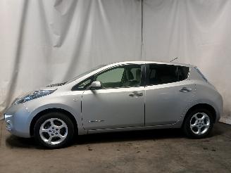 Nissan Leaf Leaf (ZE0) Hatchback Leaf (EM61) [80kW]  (11-2010/12-2017) picture 3