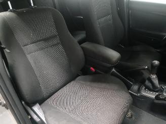 Toyota Avensis Avensis Wagon (T25/B1E) Combi 2.0 16V VVT-i D4 (1AZFSE) [108kW]  (04-2=
003/11-2008) picture 7